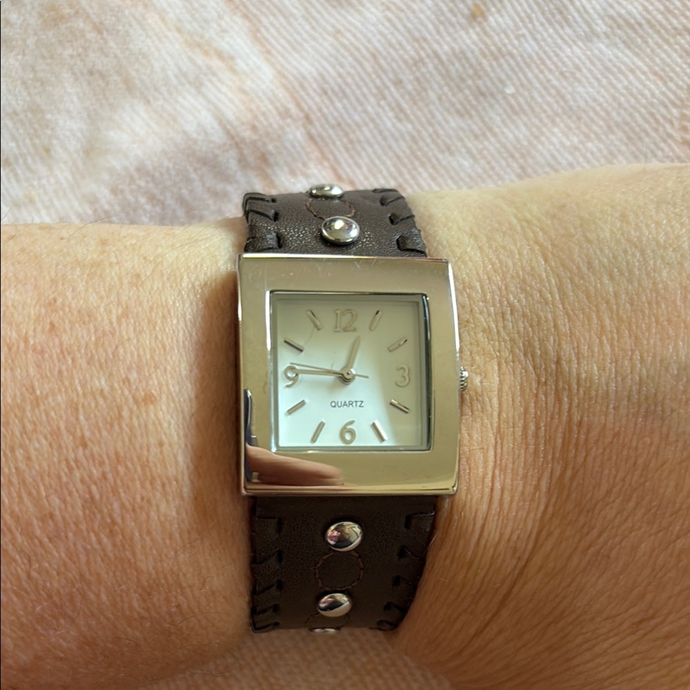 Brown Genuine Leather Strap Quartz Watch